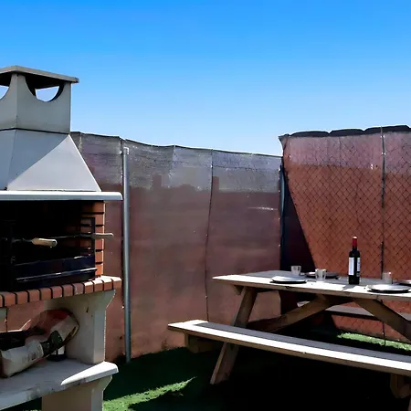 Cerca De La Playa Con Piscina, Jardin Campsite *