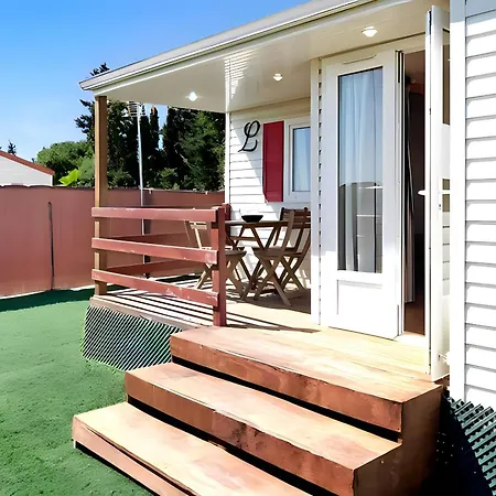 Cerca De La Playa Con Piscina, Jardin キャンプ場