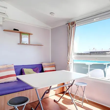 キャンプ場 Cerca De La Playa Con Piscina, Jardin