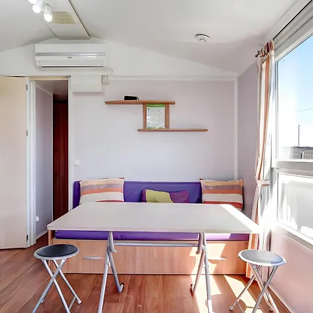 Cerca De La Playa Con Piscina, Jardin キャンプ場